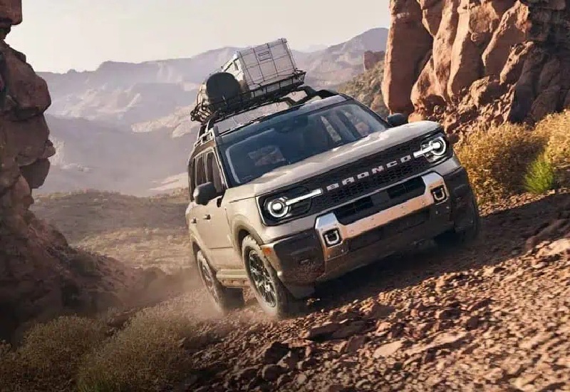 2025 White Ford Bronco Sport